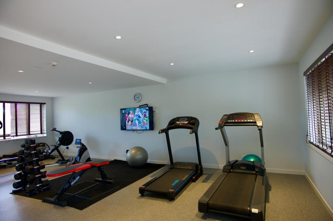 Regal Palms Resort Роторуа Екстер'єр фото A home gym