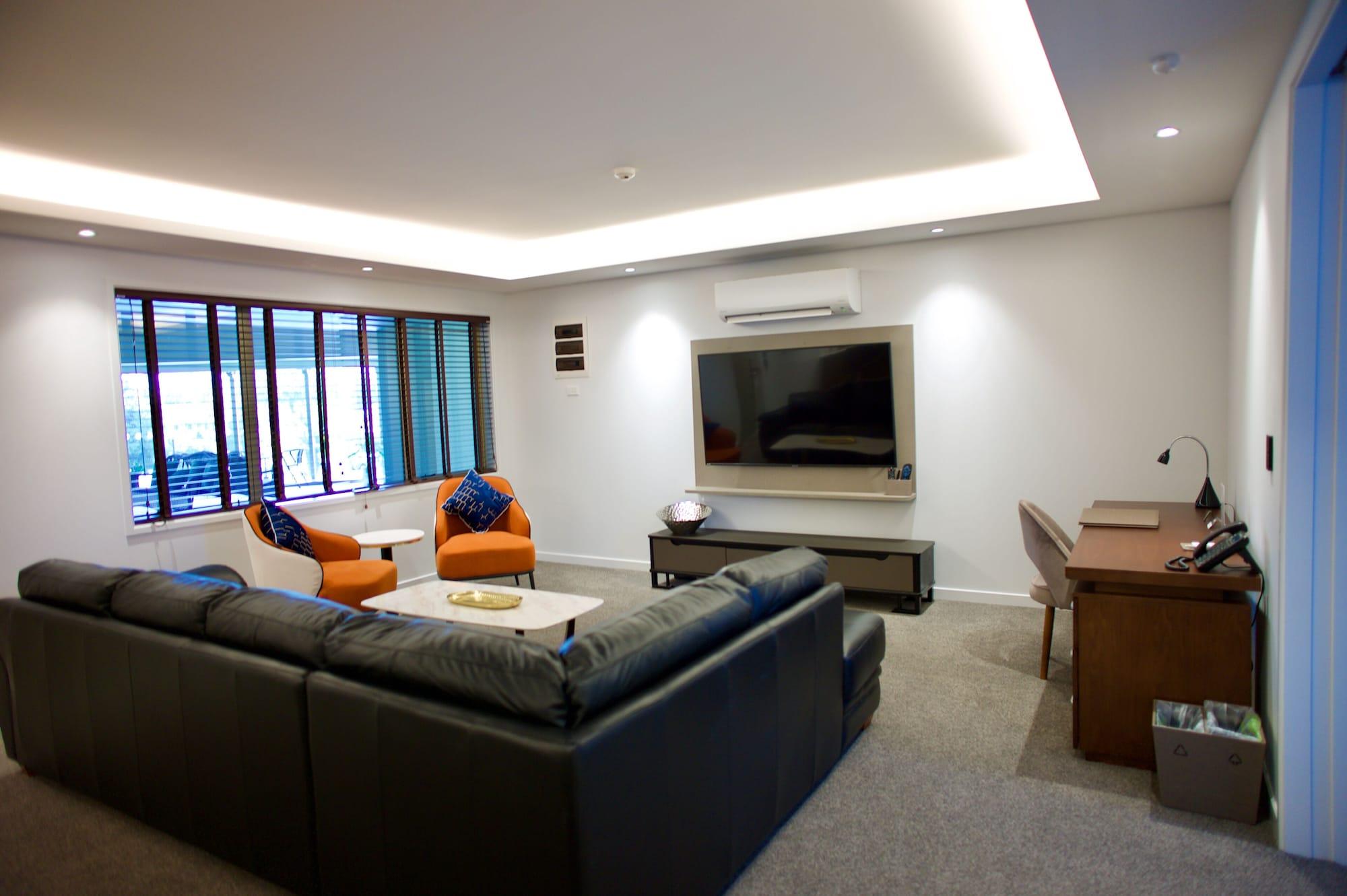 Regal Palms Resort Роторуа Екстер'єр фото The lounge at the airport